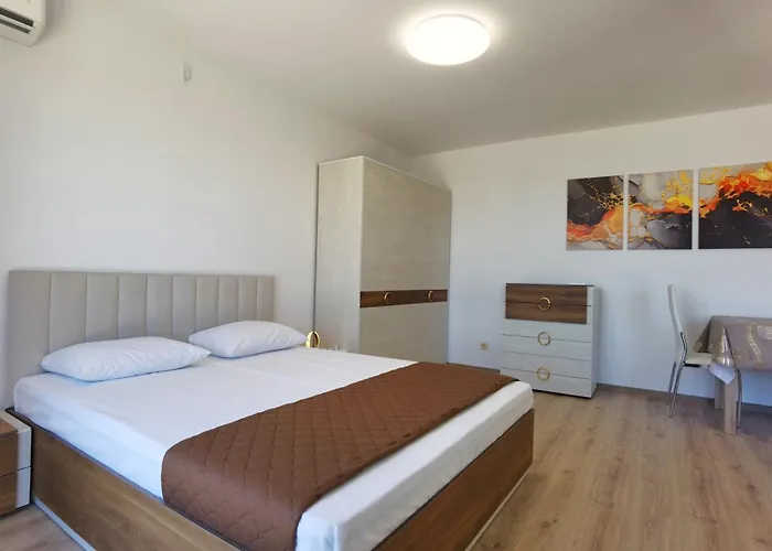 Cabacum Pleasure Beachfront Aparthotel 3*